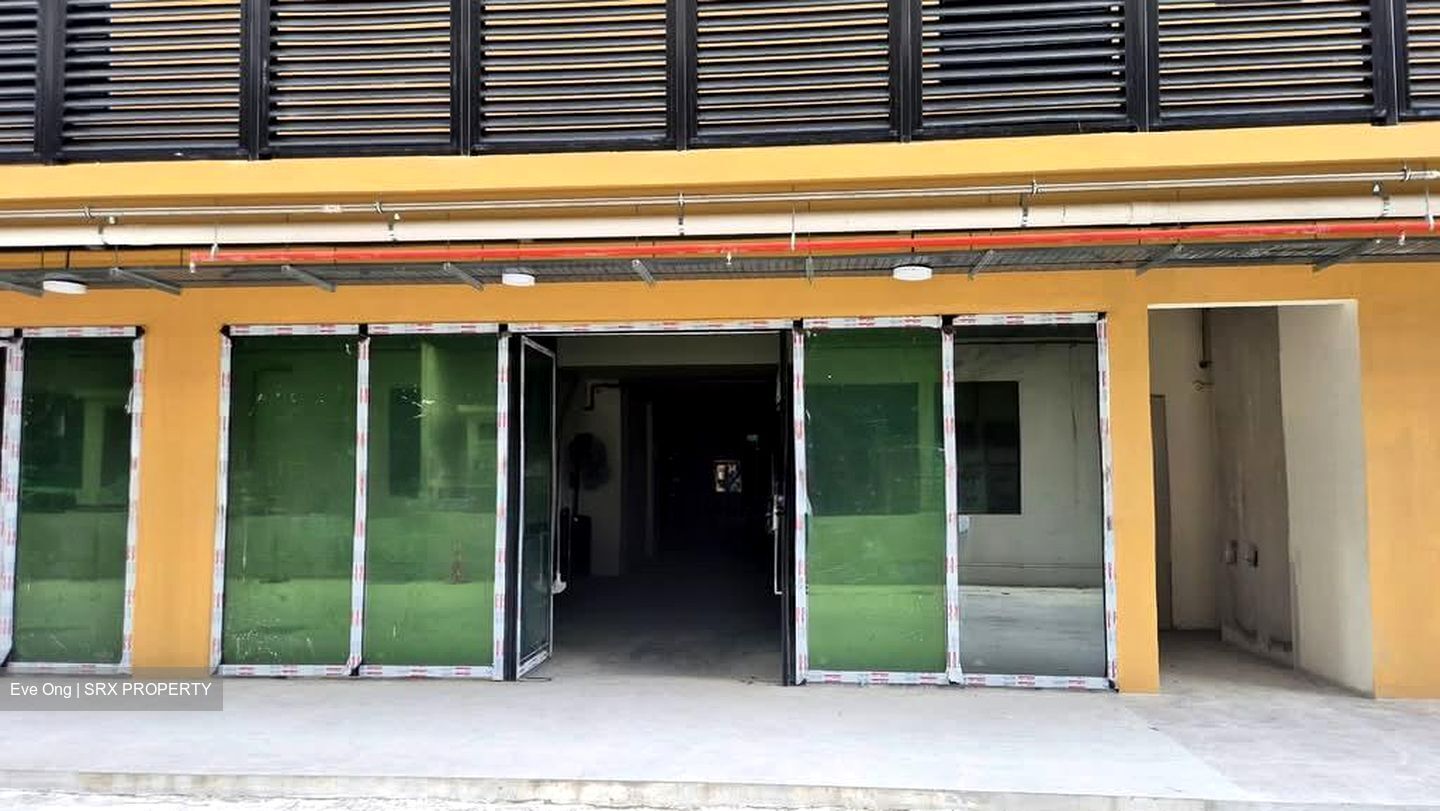 Stellar@tampines (D18), Factory #555456161